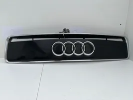 Audi A2 Grille de calandre avant 8Z0010155E