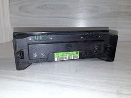 Volkswagen Golf IV Sound amplifier 