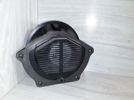 Audi A2 Enceinte de porte arrière 