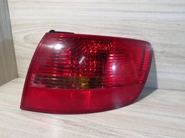 Audi A6 S6 C6 4F Galinis žibintas kėbule 89036920