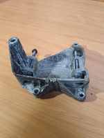 Volkswagen Touareg I Soporte del alternador 070903143C