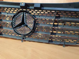 Mercedes-Benz Vito Viano W639 Grille calandre supérieure de pare-chocs avant A6398800185