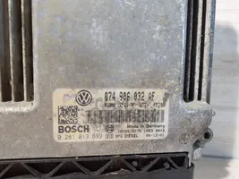 Volkswagen Crafter Sterownik / Moduł ECU 074906032AF