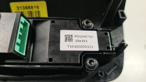 Volvo XC90 Panel radia P31346790