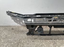 Volvo V70 Jäähdyttimen kehyksen suojapaneeli 30760541