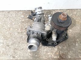 BMW 7 E65 E66 Pompa dell’acqua 1712552