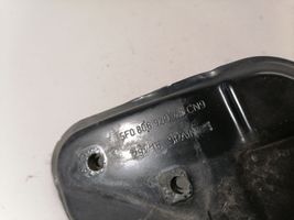 Seat Leon (5F) Jäähdyttimen kehyksen suojapaneelin kiinnike 5F0806929