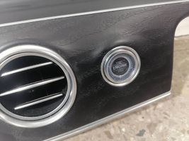 Mercedes-Benz E W213 Panneau de garniture tableau de bord A2136800401