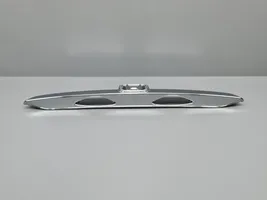 Honda CR-V Barra de luz de la matrícula/placa de la puerta del maletero 74890SWWE012