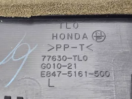 Honda Accord Moldura protectora de la rejilla de ventilación lateral del panel 77630TL0