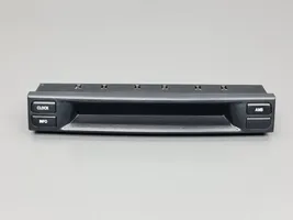 Mazda 6 Monitori/näyttö/pieni näyttö CADM4592AK