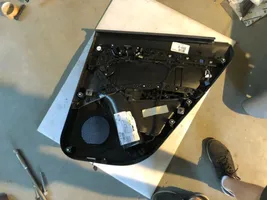 Audi Q5 SQ5 Takaoven verhoilu 8R0839019