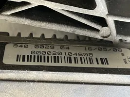 Ford C-MAX I Radiator cooling fan shroud 8240513