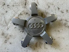 Audi Q7 4L Mozzo/copricerchi/borchia della ruota R12 4L0601165D