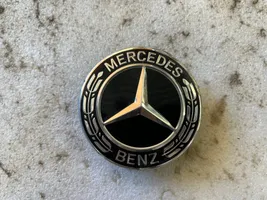 Mercedes-Benz C W205 Mozzo/copricerchi/borchia della ruota R12 A2224002100