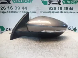 Volkswagen PASSAT Front door electric wing mirror 3C0857933A