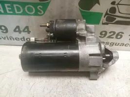 Volkswagen PASSAT Starter motor 068911024G