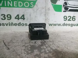 Mercedes-Benz A W176 Leva di rilascio del freno a mano A2469050451