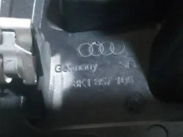 Audi A4 S4 B8 8K Osłona tylnej klapy 8K1857166