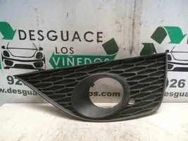 Seat Ibiza IV (6J,6P) Grille de calandre avant 6J0853666A