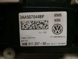 Volkswagen Touran II Unité de contrôle climatique 5HB011257