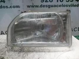 Ford Orion Lampa przednia 084424