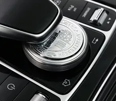 Mercedes-Benz C AMG W205 Ražotāja emblēma Touchpad