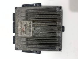 Renault Clio III Komputer / Sterownik ECU silnika 8200399038