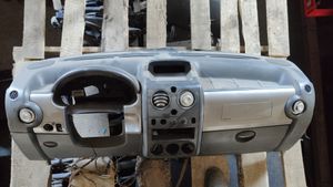 Citroen Berlingo Deska rozdzielcza 96490172