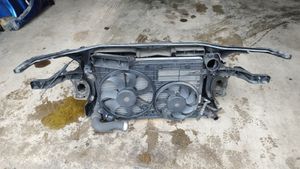 Volkswagen PASSAT B6 Jäähdyttimen kehyksen suojapaneeli 1K0121207AT