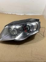 Volkswagen PASSAT B6 Lampa przednia 3C0941751G