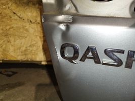 Nissan Qashqai Takaluukun/tavaratilan kansi 