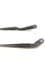 Volkswagen Polo IV 9N3 Front wiper blade arm 