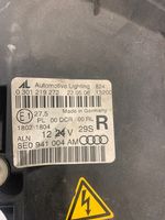 Audi A4 S4 B7 8E 8H Lampa przednia 8E0941004AM