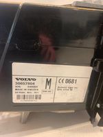 Volvo XC70 Unité principale radio / CD / DVD / GPS 30657804