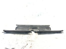 BMW X3 E83 Rivestimento della modanatura della chiusura del vano motore/cofano 3402286