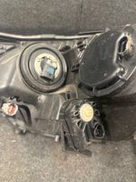 Toyota RAV 4 (XA40) Lampa przednia 7444na