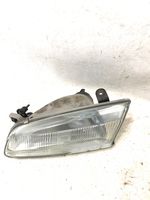 Toyota Camry Lampa przednia 11076448