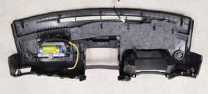 Toyota Avensis T250 Panel de instrumentos 5531105070