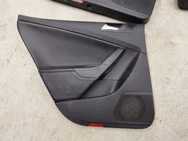 Volkswagen PASSAT B6 Set di rivestimento del pannello della portiera 