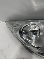 KIA Venga Headlight/headlamp 921021P000