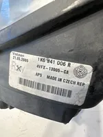 Volkswagen Golf V Lampa przednia 1K6941006R