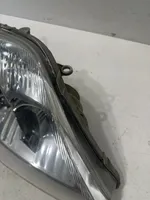 Toyota Corolla E120 E130 Lampa przednia 