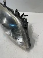 Toyota Avensis T250 Lampa przednia 