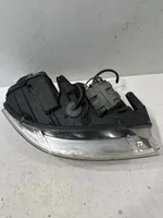 Volkswagen PASSAT B5.5 Lampa przednia 3B7941015M