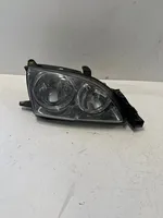 Toyota Avensis T220 Headlight/headlamp 