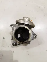 Volkswagen Touran I EGR valve 038129637d
