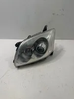 Toyota Avensis T250 Lampa przednia 