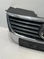 Volkswagen PASSAT B6 Front bumper upper radiator grill 3C0853651D