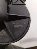 Volkswagen Golf V Pompa powietrza wtórnego 06A959253B